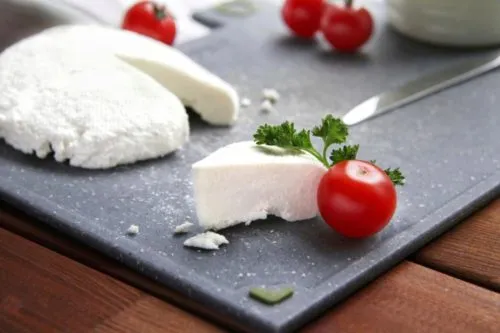 фотография продукта Сыр - брынза из молока козы
